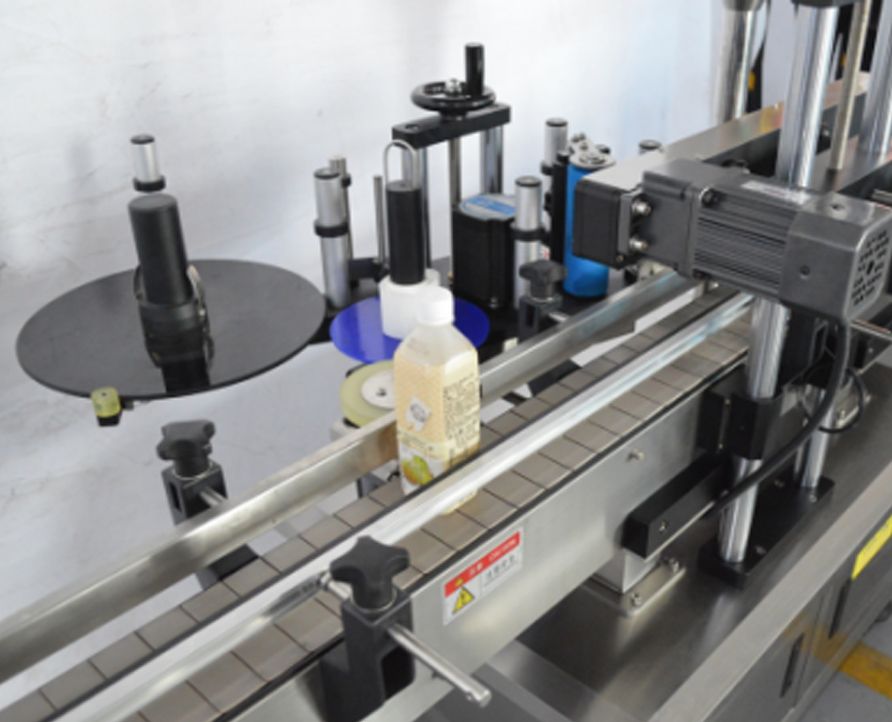 Side Labeling Machine for Bottle , Square /Rectangle Bottle /Jar Labeling Machine