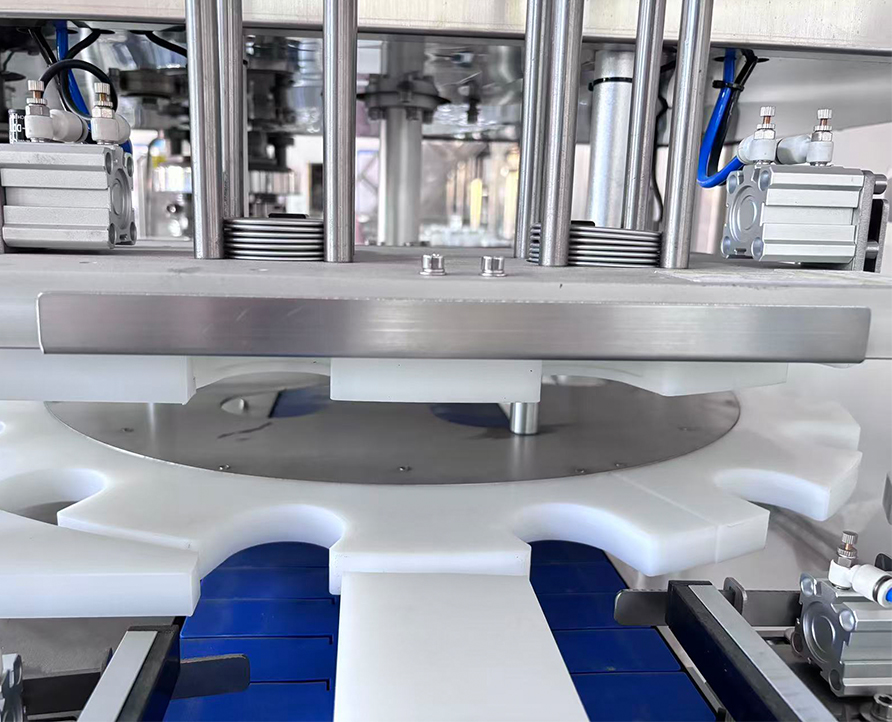 Double-head automatic can sealing machine, High-speed servo-controlled dual-head can seamer machine