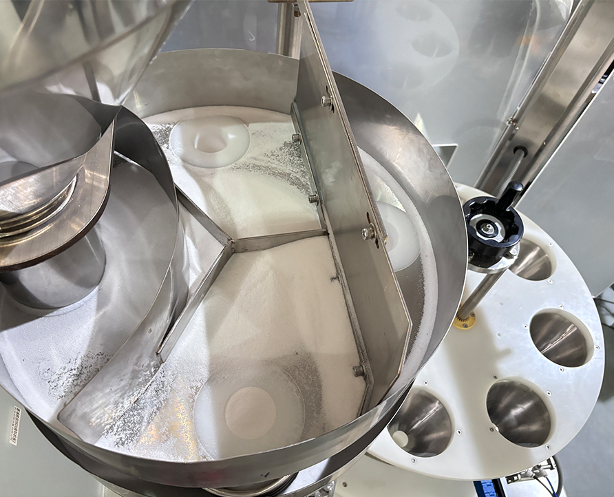 Measure cup feefing machine, Rotary measuring cup receiving machine, Quantitative salt granular material receiving machine
