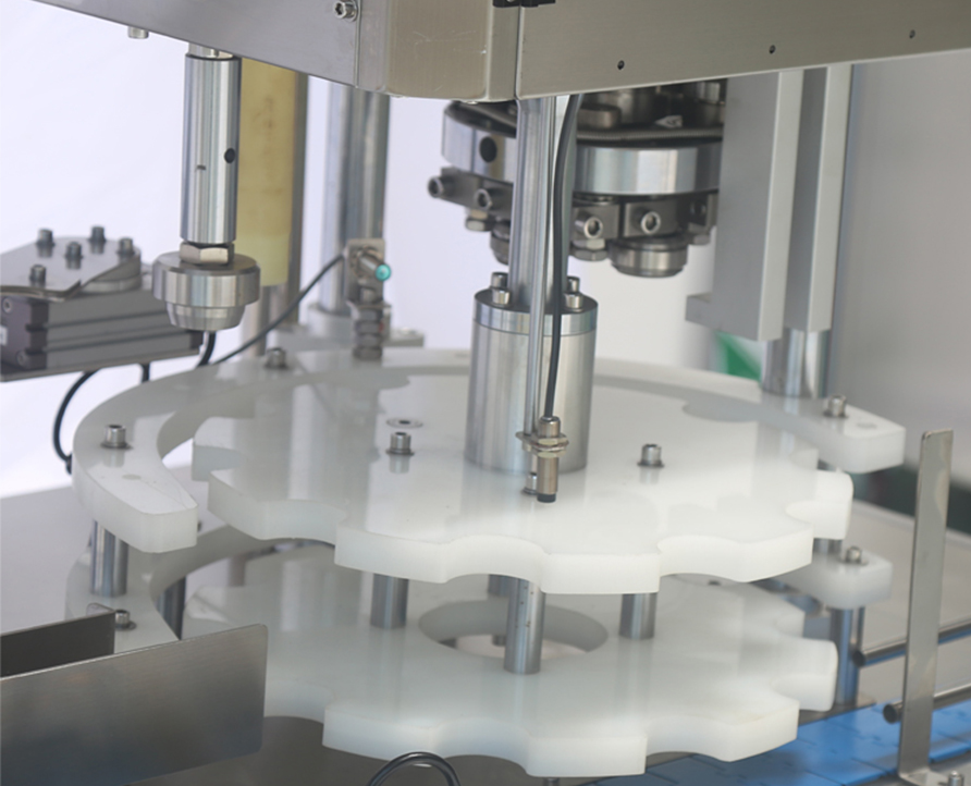 Fully automatic can sealing machine (nail free adhesive type),nail-free glue can flaring and sealing machine, paper can nail-free glue seamer equipment
